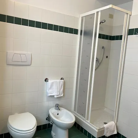 Residenza Turistico Alberghiera Le Poste Del Pianone Apartamento *