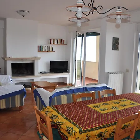 Apartment Turistico Alberghiera Le Poste Del Pianone
